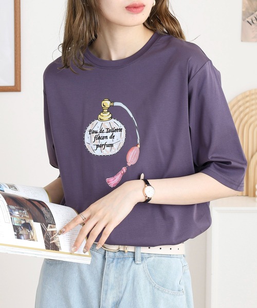 BRODIAEA(ブローディア)の「BRODIAEA パフュームプリント半袖Tシャツ(Tシャツ/カットソー・レディース・パープル/ブラック/オフホワイト/グレー・40)」の12枚目の写真