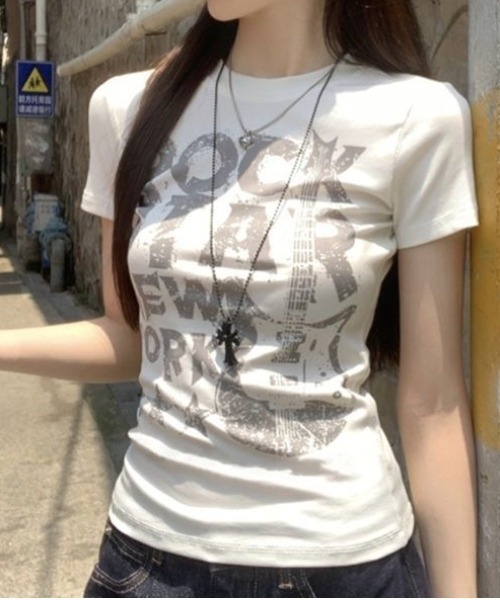 Achic(アシック)の「プリントTシャツ(Tシャツ/カットソー・レディース・ホワイト/ホワイト系その他2/ホワイト系その他3/ホワイト系その他・M)」の1枚目の写真