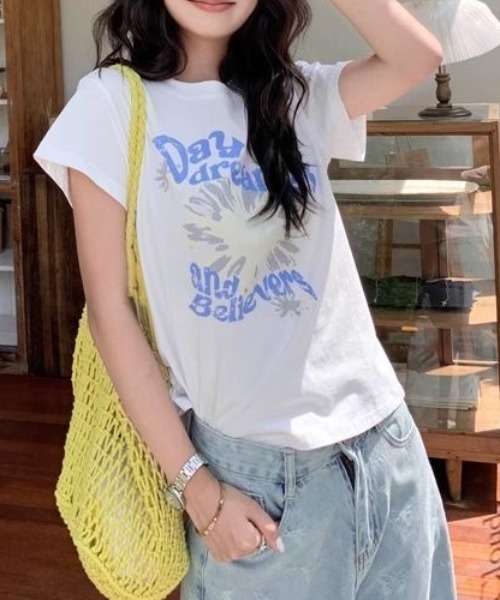 Achic(アシック)の「プリントTシャツ(Tシャツ/カットソー・レディース・ホワイト/ホワイト系その他2/ホワイト系その他3/ホワイト系その他・M)」の3枚目の写真