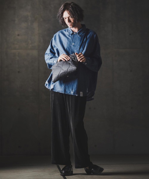 GLIMCLAP(グリムクラップ)の「ms6161-Ripped denim shirt デニムシャツ(シャツ/ブラウス・メンズ・インディゴブルー/ブラック・S/M/L)」の10枚目の写真