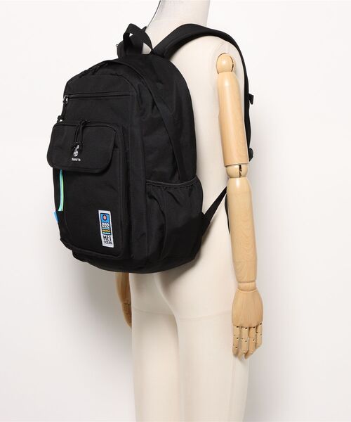 MEI OCEAN(メイオーシャン)の「MEI OCEAN バックパック スヌーピーコラボ 28L(ST)(バックパック/リュック・メンズ・ブラック・FREE)」の5枚目の写真