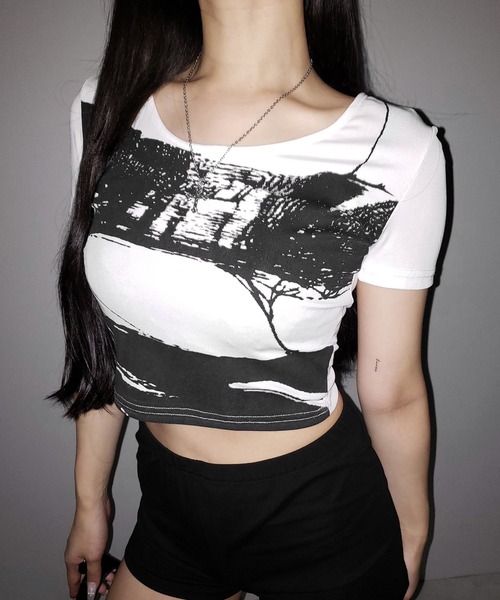 me+em select(ミームセレクト)の「【 2color 】ヴィンテージプリント半袖ショートリブTシャツ / vintage print short sleeve short lib t-shirt ※※(Tシャツ/カットソー・レディース・ホワイト/ブラック・FREE)」の1枚目の写真