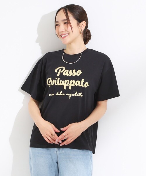 Cutie Blonde(キューティーブロンド)の「【ひんやり/S-LL】サガラ刺繍ロゴTシャツ(Tシャツ/カットソー・レディース・ブラック/グリーン/ホワイト・03/02/01/04)」の4枚目の写真