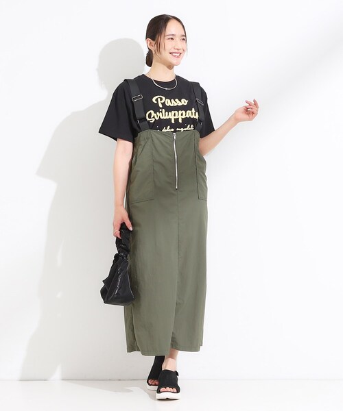 Cutie Blonde(キューティーブロンド)の「【ひんやり/S-LL】サガラ刺繍ロゴTシャツ(Tシャツ/カットソー・レディース・ブラック/グリーン/ホワイト・03/02/01/04)」の6枚目の写真