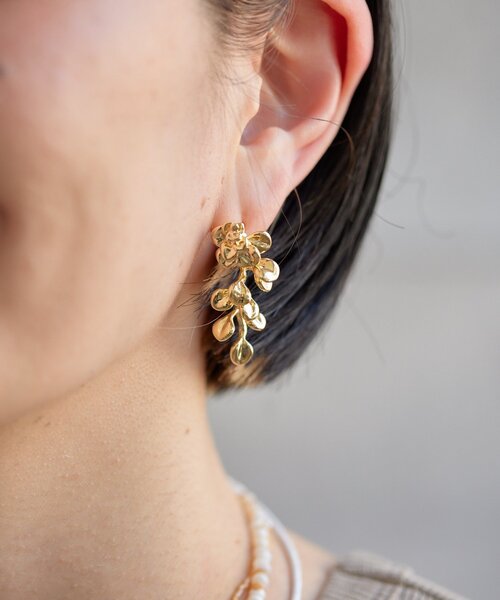 日本未入荷＊2020A nach PAPILLON LONGUES ピアス セール】フローリングピアス（ピアス（両耳用））｜ear