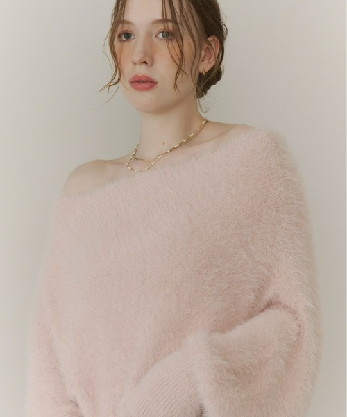 Olu.（オルドット）の「オフショルダーシャギーニット（ニット/セーター・レディース・ベビーピンク/チャコールグレー/アイボリー・FREE）」の15枚目の写真