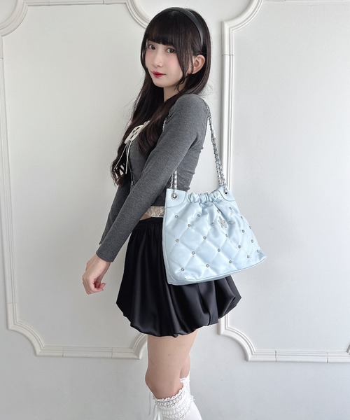 Loueme(ルエム)の「スタービジューキルティングチェーンバッグ(ショルダーバッグ・レディース・ブラック/ライトブルー/オフホワイト/シルバー/ピンク・FREE)」の16枚目の写真