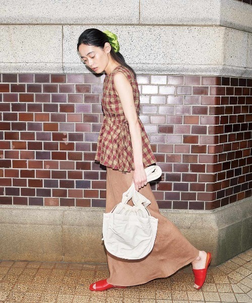 【新品】ロイスクレヨン　チェックシャトーリボンブラウス 新品】ロイスクレヨン チェックシャトーリボンブラウス Lois CRAYON