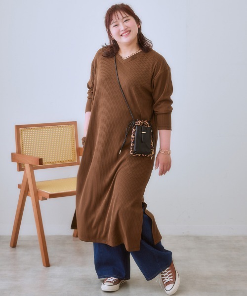 SMILE LAND（スマイルランド）の「＜大きいサイズ＞ワンピースにもなる前後２WAYロング丈カーディガン（カーディガン/ボレロ・レディース・ブラウン系/レッド/イエロー系/ブラック・4L/3L/L/5L/LL）」の15枚目の写真