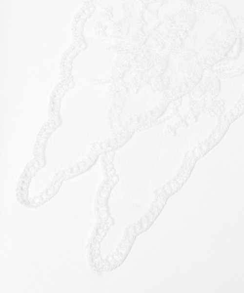 LAKOLE（ラコレ）の「トライアングルレーススカーフ / 596149（バンダナ/スカーフ・レディース・ホワイト/ブラック・FREE）」の5枚目の写真