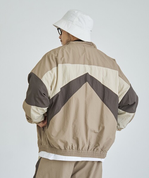 coen（コーエン）の「Reebok（リーボック）別注ナイロントラックジャケット（ナイロンジャケット・メンズ・オフホワイト/ブラック/ベージュ・M/L/XL）」の21枚目の写真