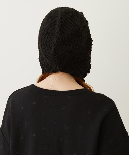 MILKFED.（ミルクフェド）の「FLOWER KNIT BONNET（ニットキャップ/ビーニー・レディース・アッシュ/ブラック/ベージュ・ONE SIZE）」の7枚目の写真