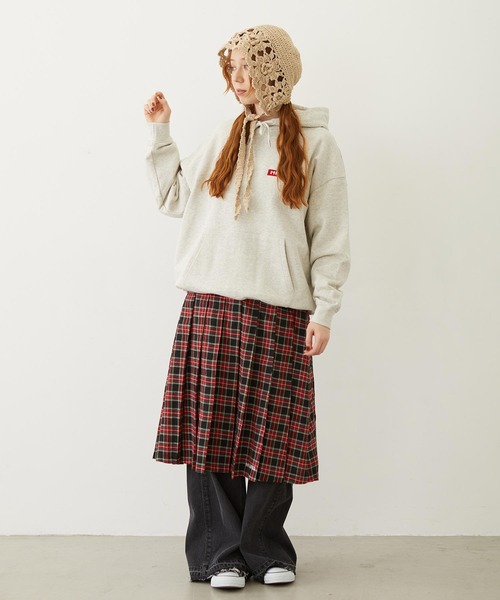 MILKFED.（ミルクフェド）の「FLOWER KNIT BONNET（ニットキャップ/ビーニー・レディース・アッシュ/ブラック/ベージュ・ONE SIZE）」の18枚目の写真