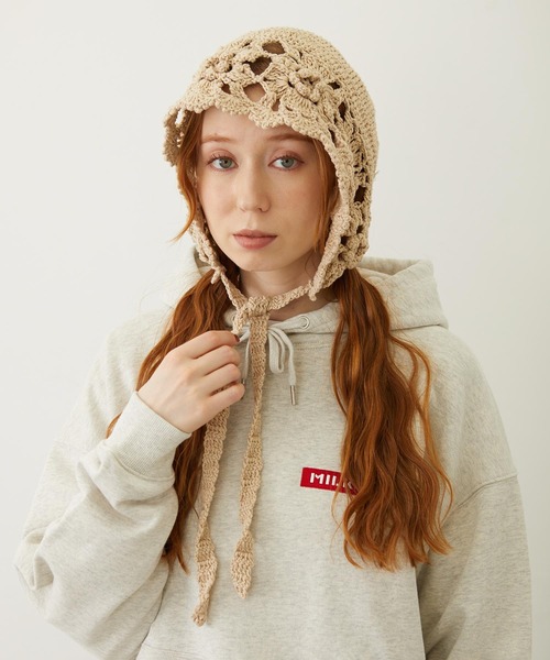 MILKFED.（ミルクフェド）の「FLOWER KNIT BONNET（ニットキャップ/ビーニー・レディース・アッシュ/ブラック/ベージュ・ONE SIZE）」の11枚目の写真
