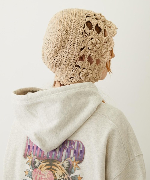 MILKFED.（ミルクフェド）の「FLOWER KNIT BONNET（ニットキャップ/ビーニー・レディース・アッシュ/ブラック/ベージュ・ONE SIZE）」の15枚目の写真