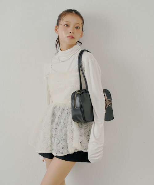 2サイズ展開】チャーム付きスクエアボストンバッグ【タブレット