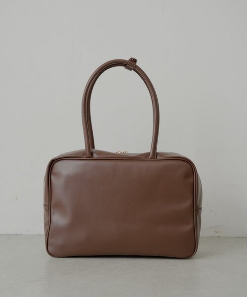 2サイズ展開】チャーム付きスクエアボストンバッグ【タブレット端末