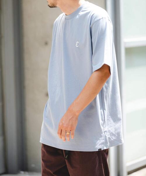 EKAL（エカル）の「『UR TECH ひやサラクール』ロゴワッペンTシャツ（Tシャツ/カットソー・メンズ・ホワイト/ブルー系その他/ピンク系その他・SMALL/X-LARGE/MEDIUM/LARGE）」の12枚目の写真