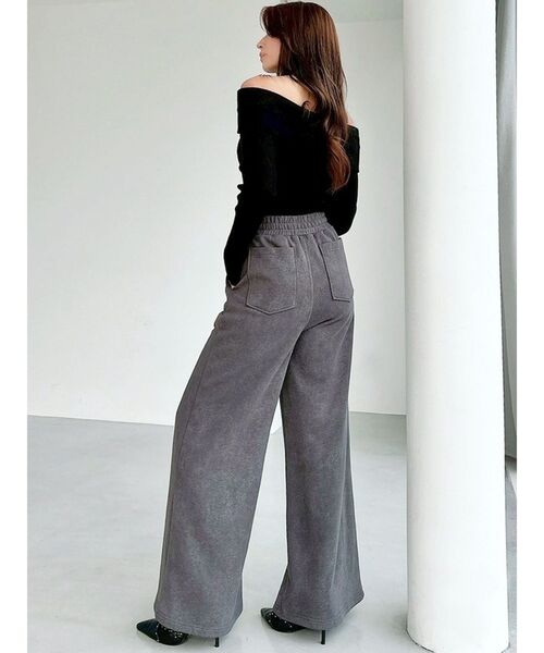 RESEXXY（リゼクシー）の「ワイドレッグスウェットパンツ【セットアップ着用可能】（その他パンツ・レディース・チャコールグレー/ブラック/アイボリー・FREE）」の21枚目の写真