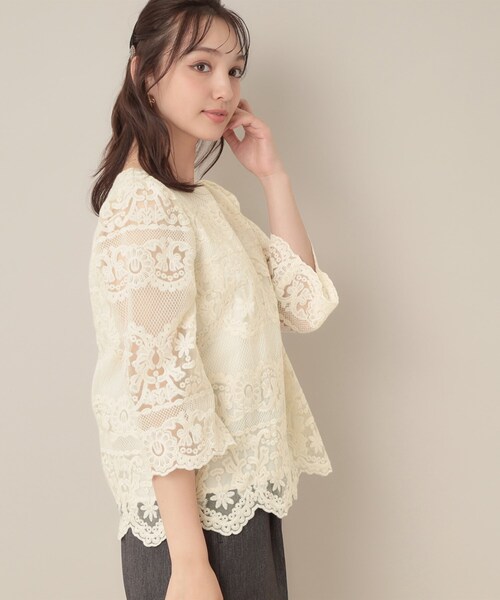 couture brooch（クチュールブローチ）の「【一枚で着映える・高見え】刺繍レースフレアー袖ブラウス（シャツ/ブラウス・レディース・アイボリー/ブラック・36/38/42）」の7枚目の写真