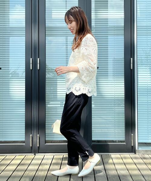 couture brooch（クチュールブローチ）の「【一枚で着映える・高見え】刺繍レースフレアー袖ブラウス（シャツ/ブラウス・レディース・アイボリー/ブラック・36/38/42）」の13枚目の写真