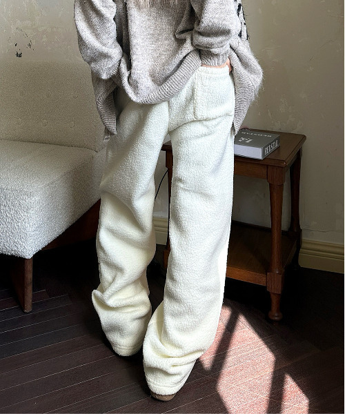 neos（ネオス）の「【neos】フリースパンツ メンズ レディース あったか スウェットパンツ ボア ロゴ刺繍（スウェットパンツ・レディース・チャコールグレー/ブラック/アイボリー・X-LARGE/LARGE/MEDIUM）」の7枚目の写真