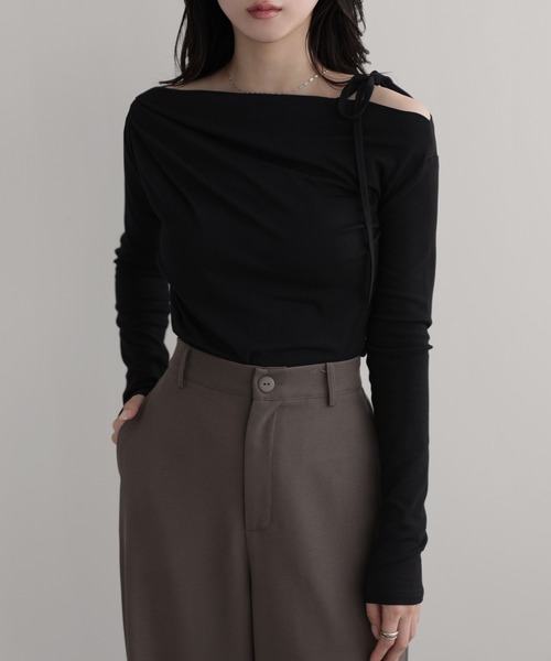 nouvellemoi(ヌーベルモイ)の「肩リボンワンショルドレープカットソー(Tシャツ/カットソー・レディース・ブラック/グレイッシュベージュ/ホワイト/チャコールグレー・L/M/S)」の6枚目の写真