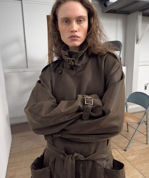 OPEN Yy(オープンワイワイ)の「【Geek Office / ギークオフィス】OPEN YY Woven MOTORCYCLE MAXI TRENCH COA(トレンチコート・レディース・ブラウン/チャコールグレー・SMALL)」の17枚目の写真