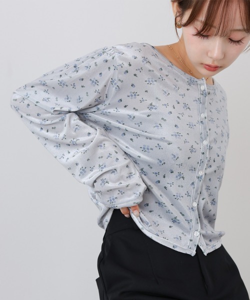 Bab(バブ)の「ベロアフラワープリントカーディガントップス(Tシャツ/カットソー・レディース・アイボリー/グレー・FREE)」の19枚目の写真