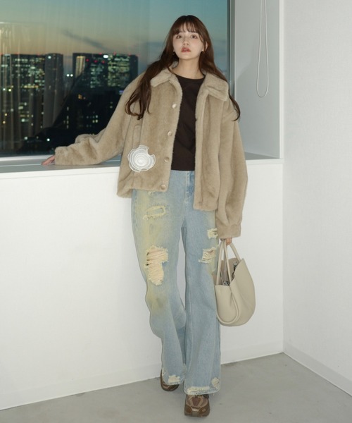 tulle brooch fur coat / コサージュ付きファーコート（その他アウター