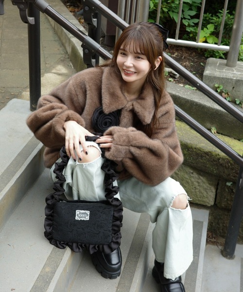 idem（イデム）の「tulle brooch fur coat / コサージュ付きファーコート（その他アウター・レディース・ベージュ/ブラウン・FREE）」の16枚目の写真