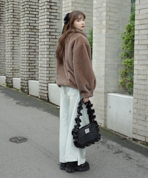 idem（イデム）の「tulle brooch fur coat / コサージュ付きファーコート（その他アウター・レディース・ベージュ/ブラウン・FREE）」の17枚目の写真