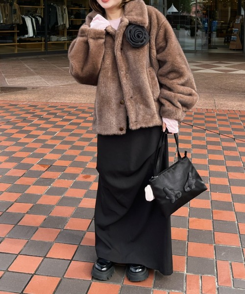 tulle brooch fur coat / コサージュ付きファーコート（その他アウター
