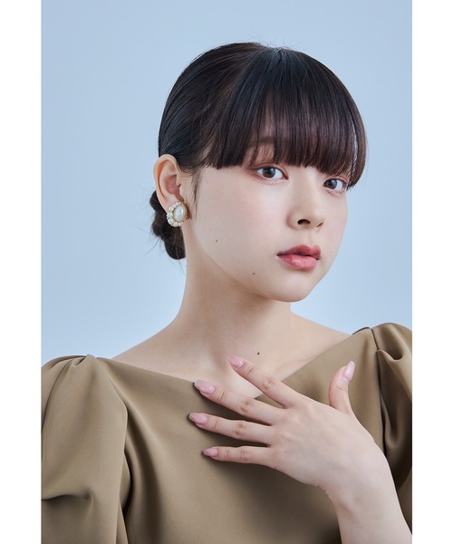 niana(ニアナ)の「オーバルパールイヤリング ゴールド シルバー 結婚式 二次会 同窓会 成人式 パーティー お呼ばれ オケージョン フォーマル(イヤリング・レディース・ゴールド/シルバー・FREE)」の5枚目の写真