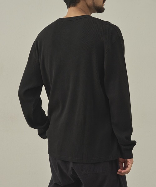 paradigm（パラダイム）の「【paradigm】ガス焼きワッフルヘンリーネックTL/S（Tシャツ/カットソー・メンズ・ブラック/ダークグレー/ホワイト・MEDIUM/LARGE/X-LARGE）」の7枚目の写真
