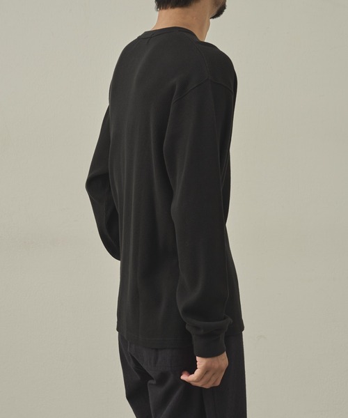 paradigm（パラダイム）の「【paradigm】ガス焼きワッフルヘンリーネックTL/S（Tシャツ/カットソー・メンズ・ブラック/ダークグレー/ホワイト・MEDIUM/LARGE/X-LARGE）」の8枚目の写真