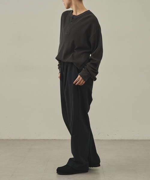 paradigm（パラダイム）の「【paradigm】ガス焼きワッフルヘンリーネックTL/S（Tシャツ/カットソー・メンズ・ブラック/ダークグレー/ホワイト・MEDIUM/LARGE/X-LARGE）」の20枚目の写真