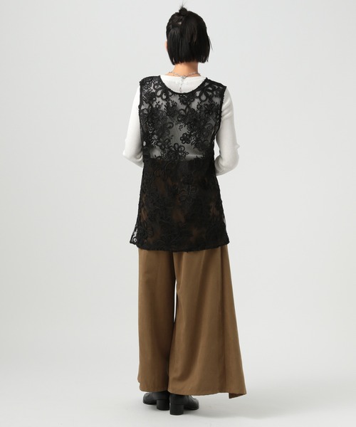 BAYFLOW（ベイフロー）の「[前後2WAY仕様]フラワーレースノースリーブプルオーバー（Tシャツ/カットソー・レディース・ブラック/オフホワイト・FREE）」の15枚目の写真