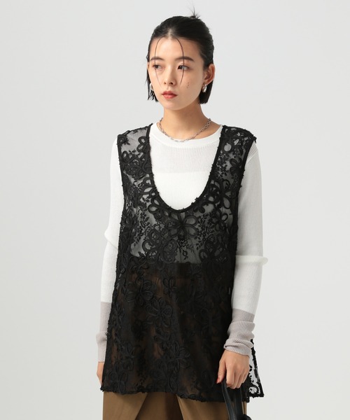 BAYFLOW（ベイフロー）の「[前後2WAY仕様]フラワーレースノースリーブプルオーバー（Tシャツ/カットソー・レディース・ブラック/オフホワイト・FREE）」の17枚目の写真