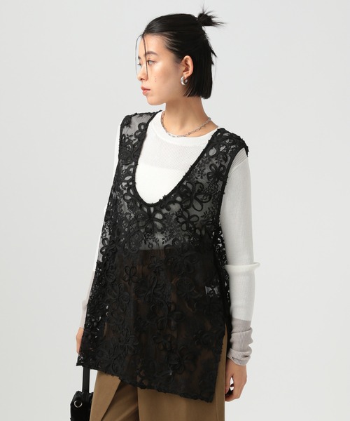 BAYFLOW（ベイフロー）の「[前後2WAY仕様]フラワーレースノースリーブプルオーバー（Tシャツ/カットソー・レディース・ブラック/オフホワイト・FREE）」の18枚目の写真