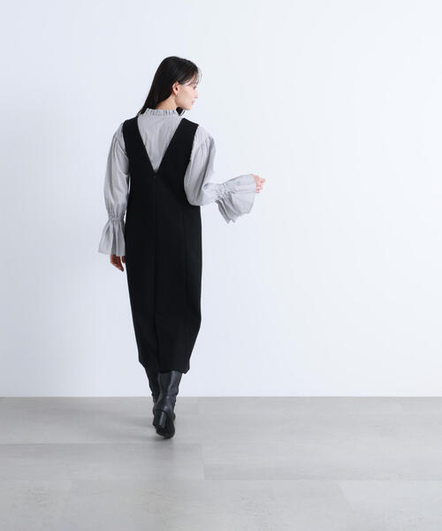 NATURAL BEAUTY BASIC（ナチュラルビューティーベーシック）の「◇圧縮ジャージーシリーズ ジャンパースカート（ジャンパースカート・レディース・ブラック/ベージュ/オフホワイト/ブルー・SMALL/MEDIUM）」の6枚目の写真