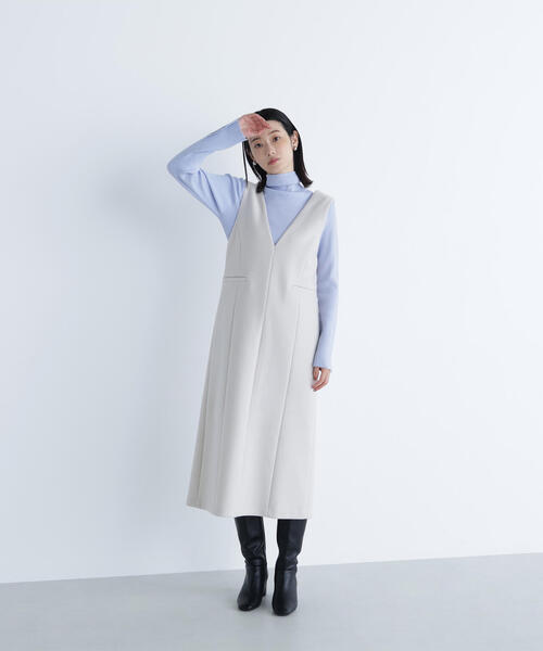 NATURAL BEAUTY BASIC（ナチュラルビューティーベーシック）の「◇圧縮ジャージーシリーズ ジャンパースカート（ジャンパースカート・レディース・ブラック/ベージュ/オフホワイト/ブルー・SMALL/MEDIUM）」の2枚目の写真