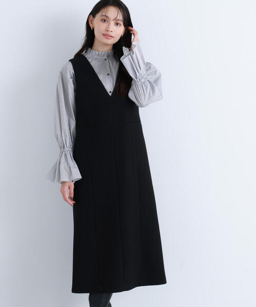 NATURAL BEAUTY BASIC（ナチュラルビューティーベーシック）の「◇圧縮ジャージーシリーズ ジャンパースカート（ジャンパースカート・レディース・ブラック/ベージュ/オフホワイト/ブルー・SMALL/MEDIUM）」の3枚目の写真