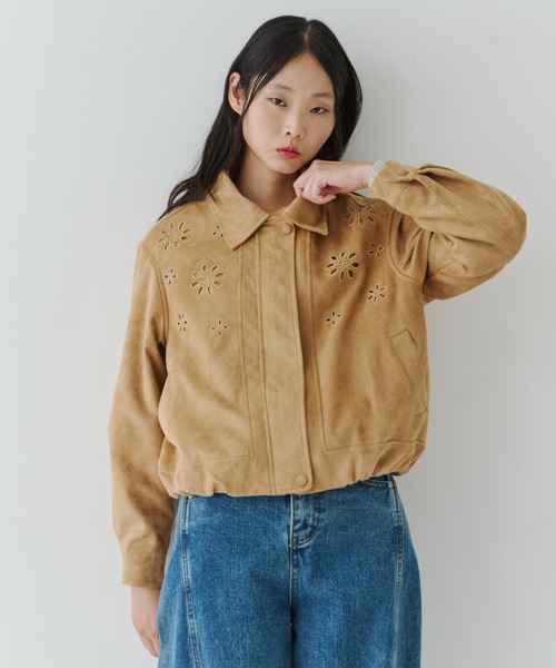 NUJOH(ヌゾ)の「Flower Cutout Suede Jacket / フラワーカットアウト スエードジャケット(ブルゾン・レディース・キャメル/ブラウン・FREE)」の12枚目の写真