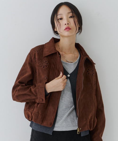 NUJOH(ヌゾ)の「Flower Cutout Suede Jacket / フラワーカットアウト スエードジャケット(ブルゾン・レディース・キャメル/ブラウン・FREE)」の15枚目の写真