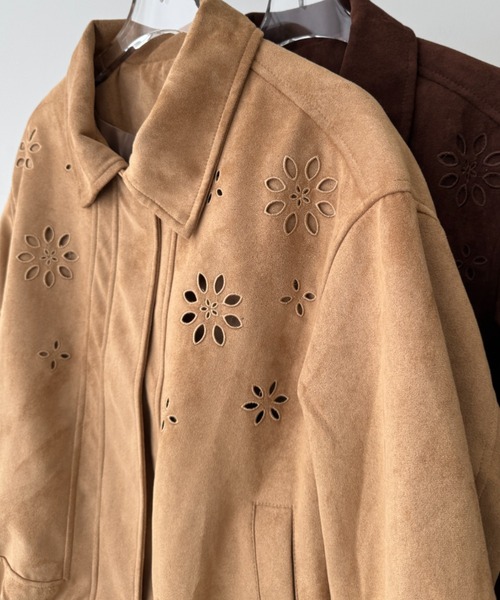 NUJOH(ヌゾ)の「Flower Cutout Suede Jacket / フラワーカットアウト スエードジャケット(ブルゾン・レディース・キャメル/ブラウン・FREE)」の8枚目の写真