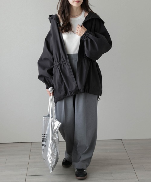 AMELY(エミリー)の「バルーンシルエットマウンテンパーカー(マウンテンパーカー・レディース・ライトベージュ/ブラック/ライトグレー/ブラウン・フリー)」の17枚目の写真