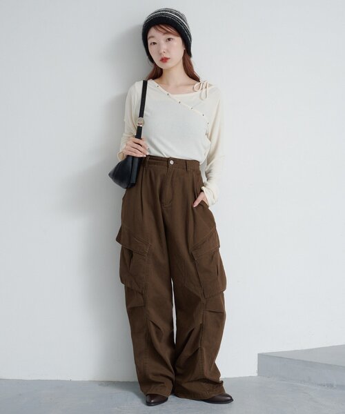 Kastane（カスタネ）の「【新色追加/4色展開】スタッズデザイントップス（Tシャツ/カットソー・レディース・アイボリー/ブラック/グレー/ミント・FREE）」の16枚目の写真