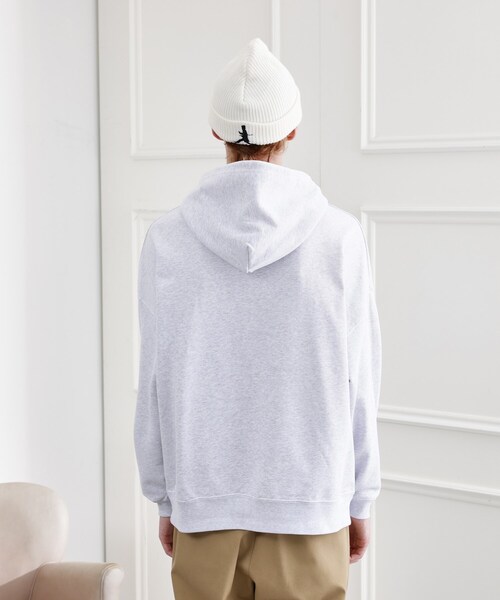 TAKEO KIKUCHI（タケオキクチ）の「◆【LIMITED】ワンポイント刺繍スウェットパーカー（パーカー・メンズ・ブラック/ブルー系その他/ホワイト/ライトグレー/モスグリーン・02/03/04）」の11枚目の写真