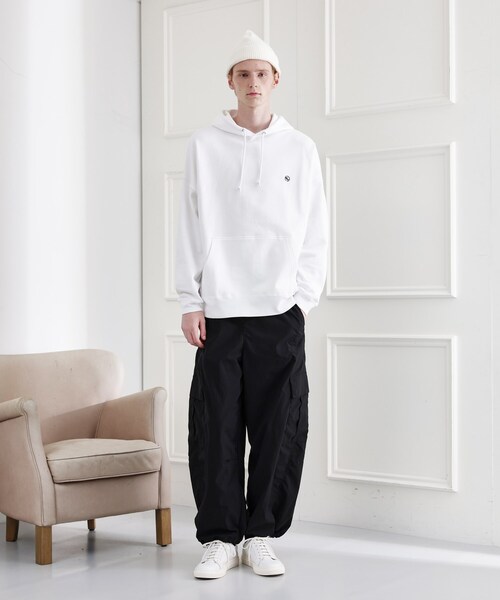 TAKEO KIKUCHI（タケオキクチ）の「◆【LIMITED】ワンポイント刺繍スウェットパーカー（パーカー・メンズ・ブラック/ブルー系その他/ホワイト/ライトグレー/モスグリーン・02/03/04）」の20枚目の写真